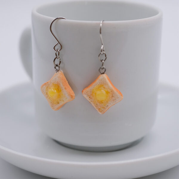 Butter toast earrings - Image 2