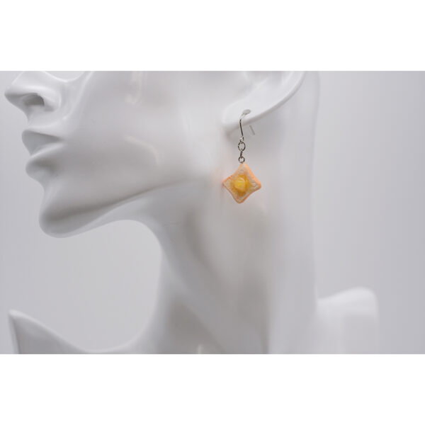 Butter toast earrings - Image 3