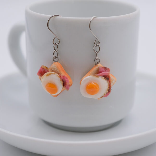 Bacon & egg toast earrings - Image 2