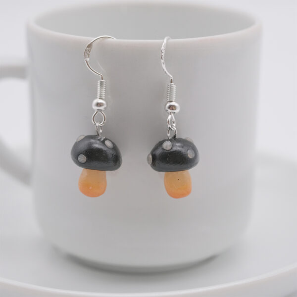 Black mushroom earrings - Image 2